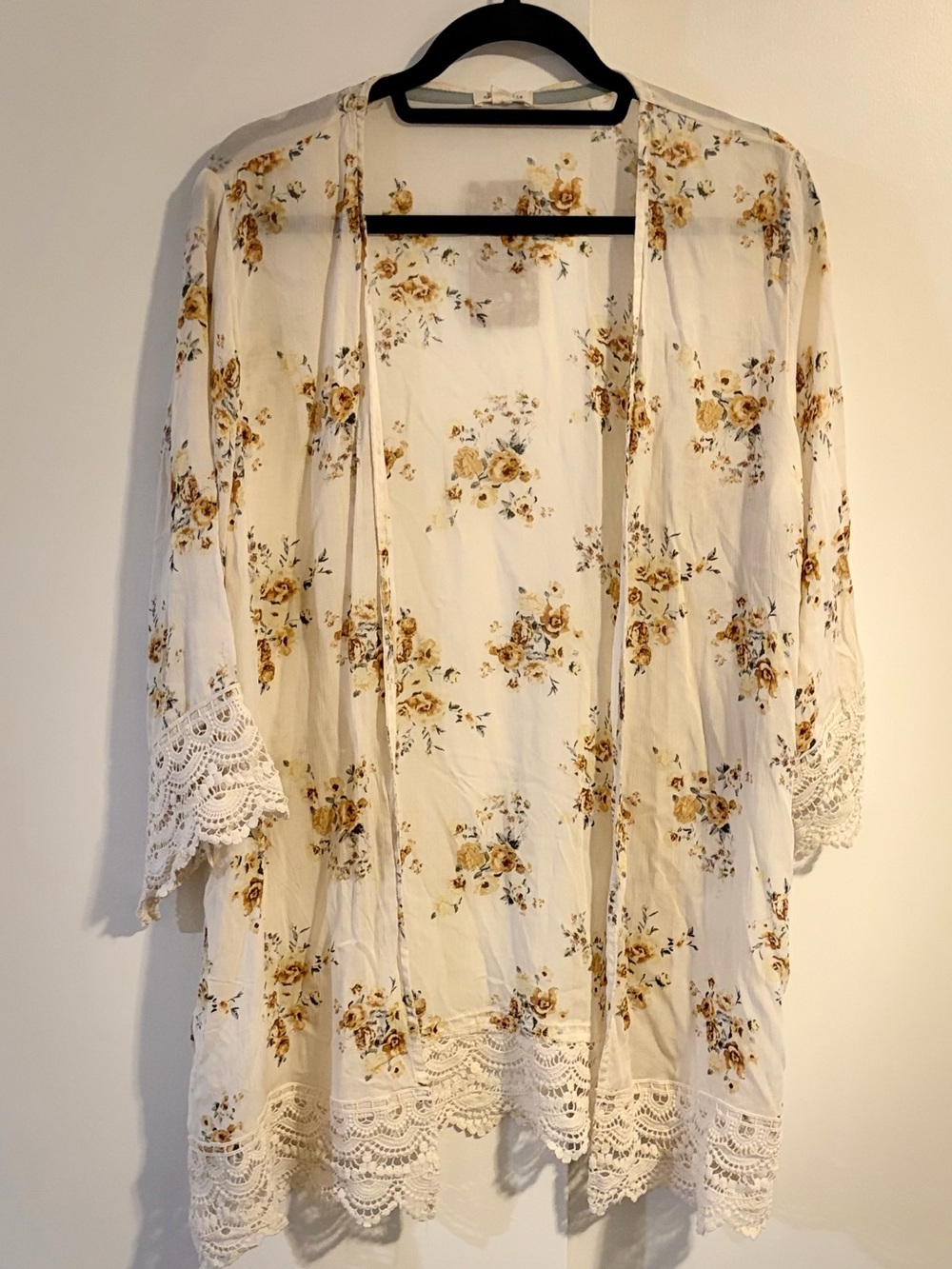 Cream Floral Crochet-Trim Open Cardigan Kimono